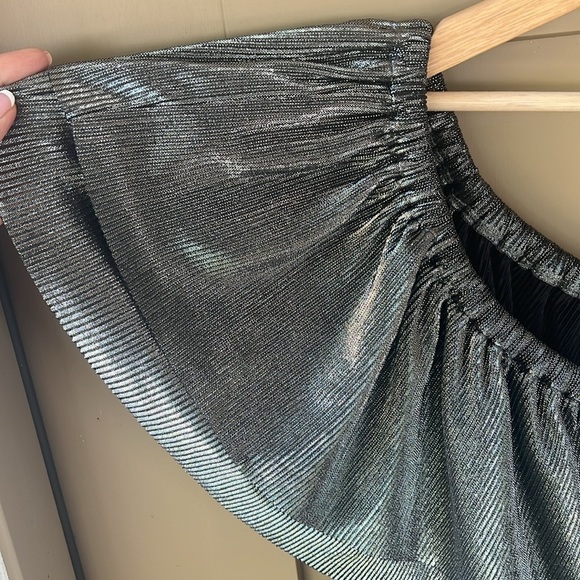 MICHAEL Michael Kors 3X Metallic Micropleated Off Shoulder Blouse Top Charcoal - Picture 4 of 10